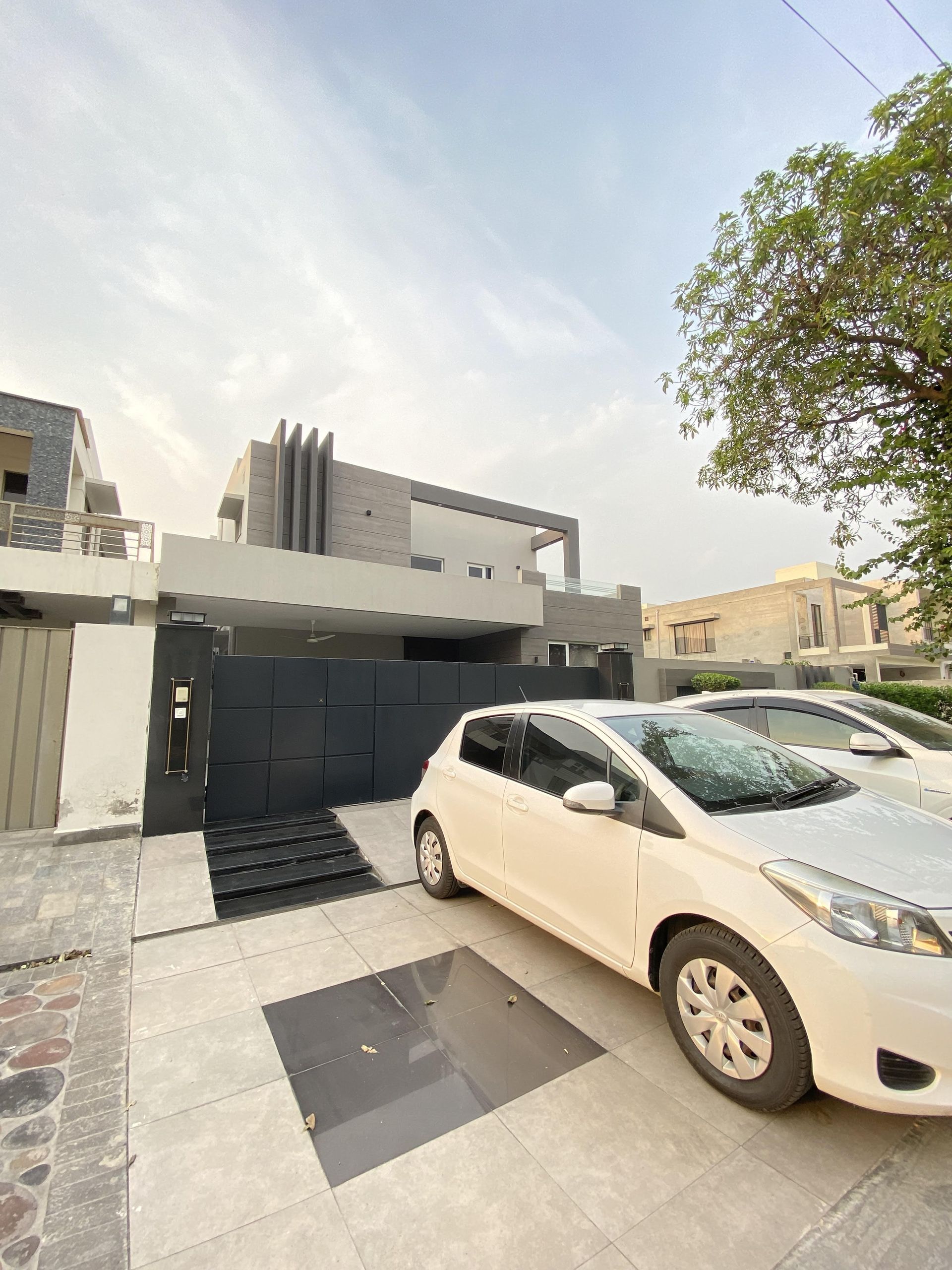 Modern completed villa by Bunyad Allied